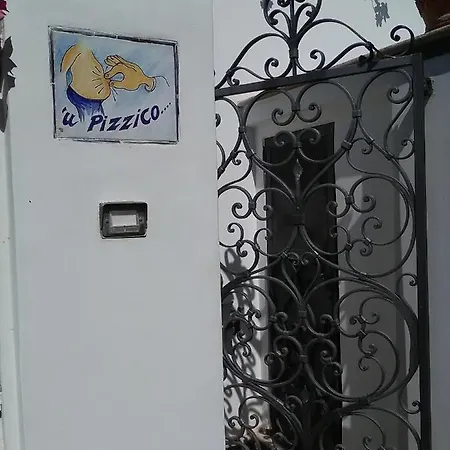 Oda ve Kahvaltı U' Pizzico Capri