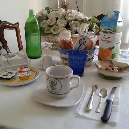 Oda ve Kahvaltı U' Pizzico 3*